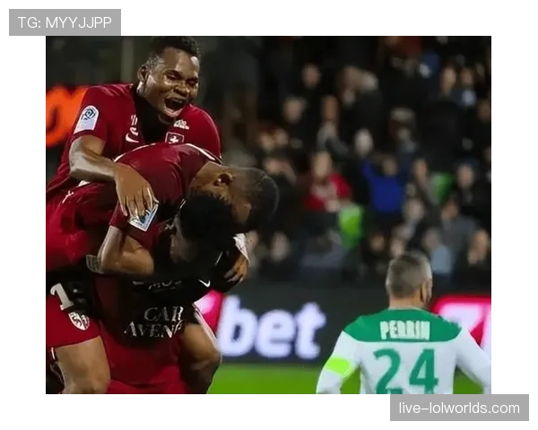 欧塞尔客场反击屡失良机，马拉射门滑门而过